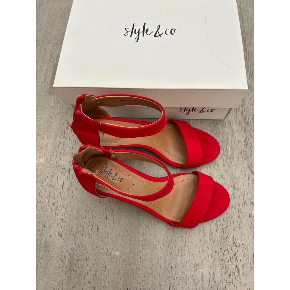 Style & Co Paycee Red Faux Suede Ankle Strap Kitten Heel Sandals Womens 5M